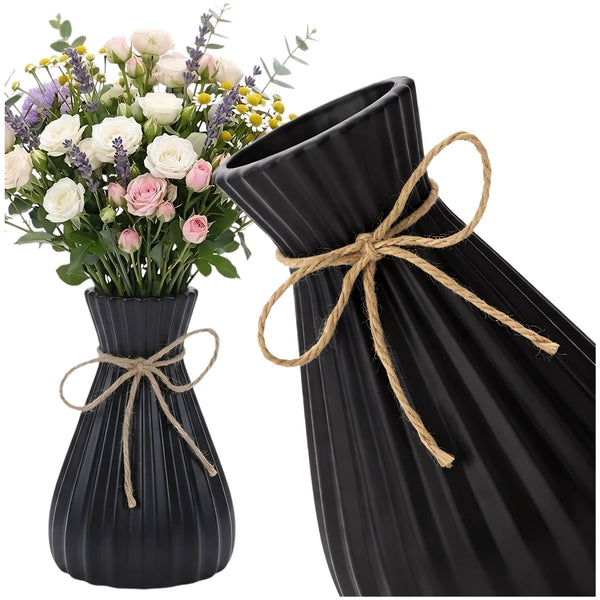 Dekoratyvinė juoda plastikinė vaza, origami E151